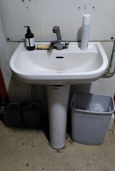 Lavabo sur pied