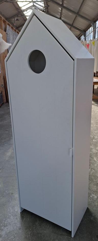 Armoire