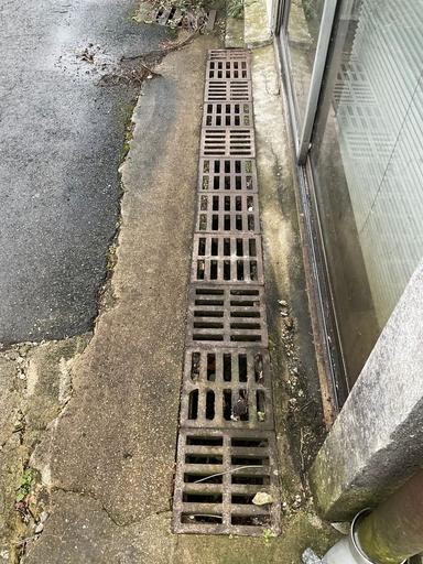 Grilles de caniveaux