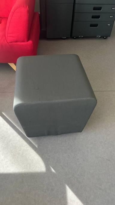 Pouf cubique noir 50x50 Cm