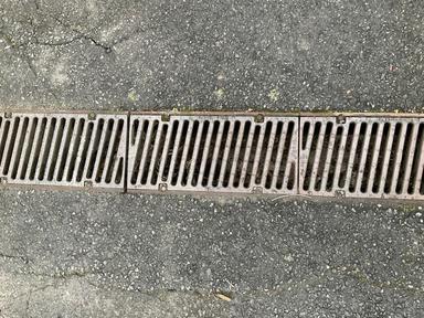 Grilles de caniveaux