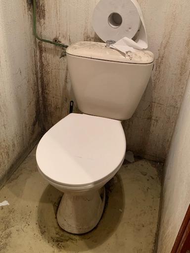 Cuvette WC sur pied