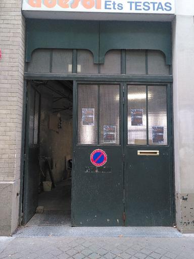 Porte vitrée métallique